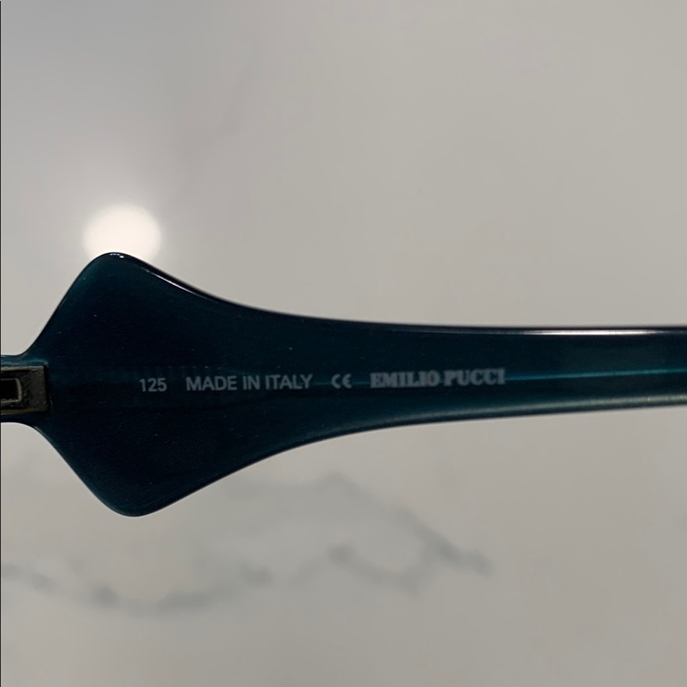 Emilio Pucci Elegant Blue Sunglasses - Picture 4 of 6